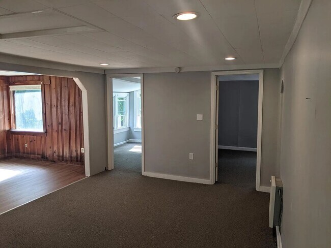 Foto del edificio - 1943 New Hackensack Rd