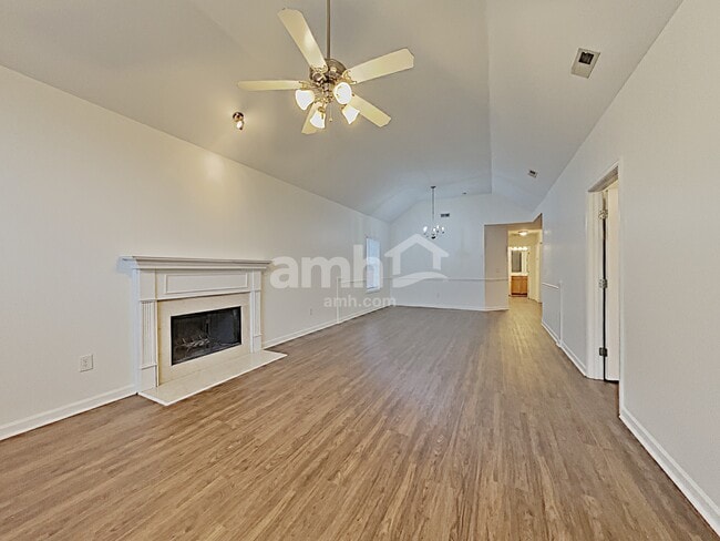 Building Photo - 1315 Chapmans Retreat Dr