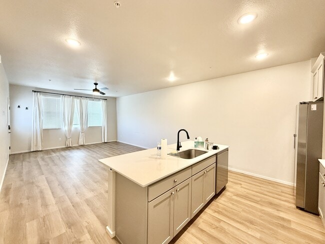 Building Photo - 1820 Iron Wheel Dr