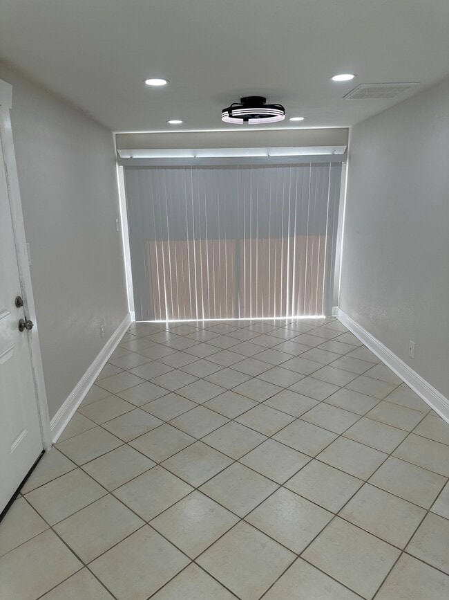 Building Photo - 5224 100th Way N
