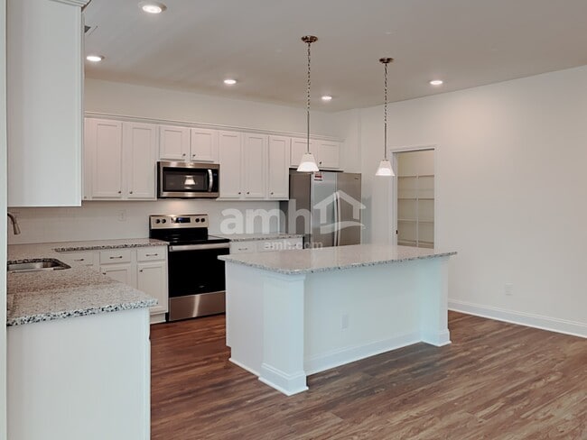 Building Photo - 2170 Brook Enclave Trail