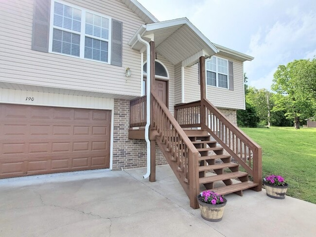 Street View Of Home - 190 Forest Ln