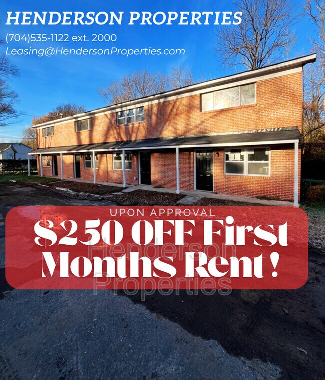 Building Photo - 2715 Dundeen St