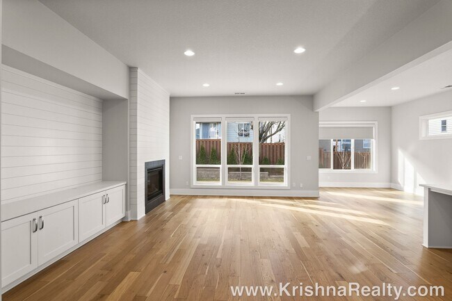 Foto del edificio - Gorgeous *NEW Construction* Modern 5BD* 3B...