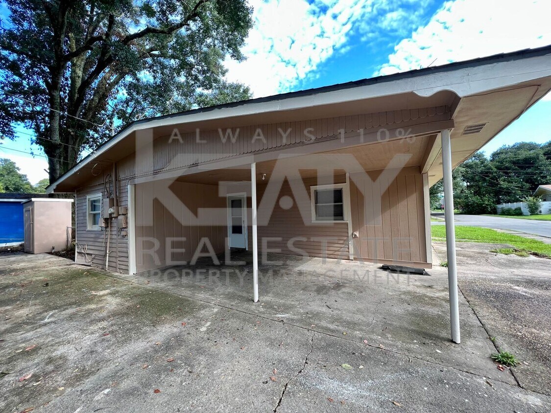 Foto principal - Three Bedroom Rental in Lafayette!