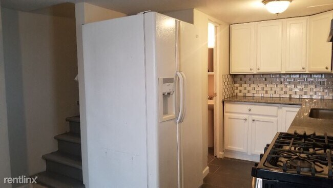 Foto del edificio - 2 br, 1.5 bath House - 410 Wood St