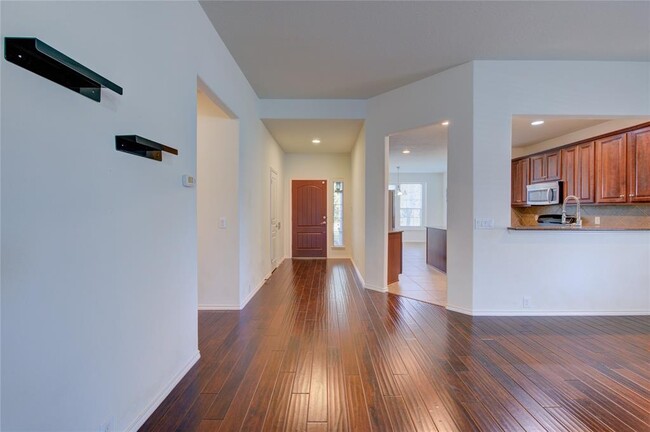 Foto del edificio - 24710 Gemstone Cove Ct
