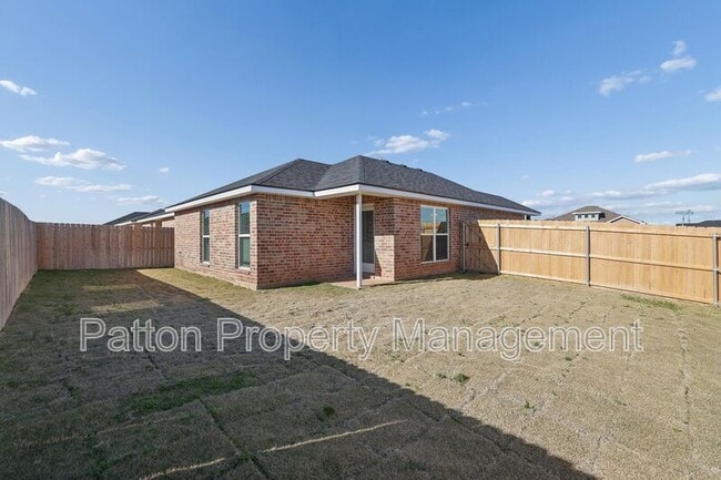 Foto del edificio - 8901 Tarrant Rd