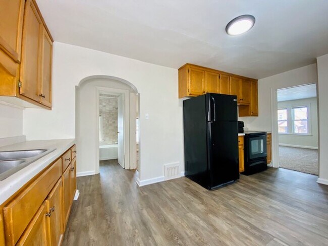 Foto del edificio - 1807 Hamilton St - Duplex