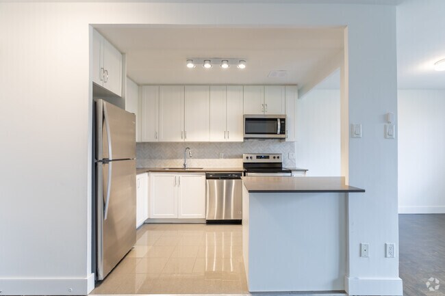 2BR, 1BA - Kitchen - 67 Parkwoods Village Drive