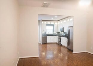 Building Photo - 2237 Naomi St