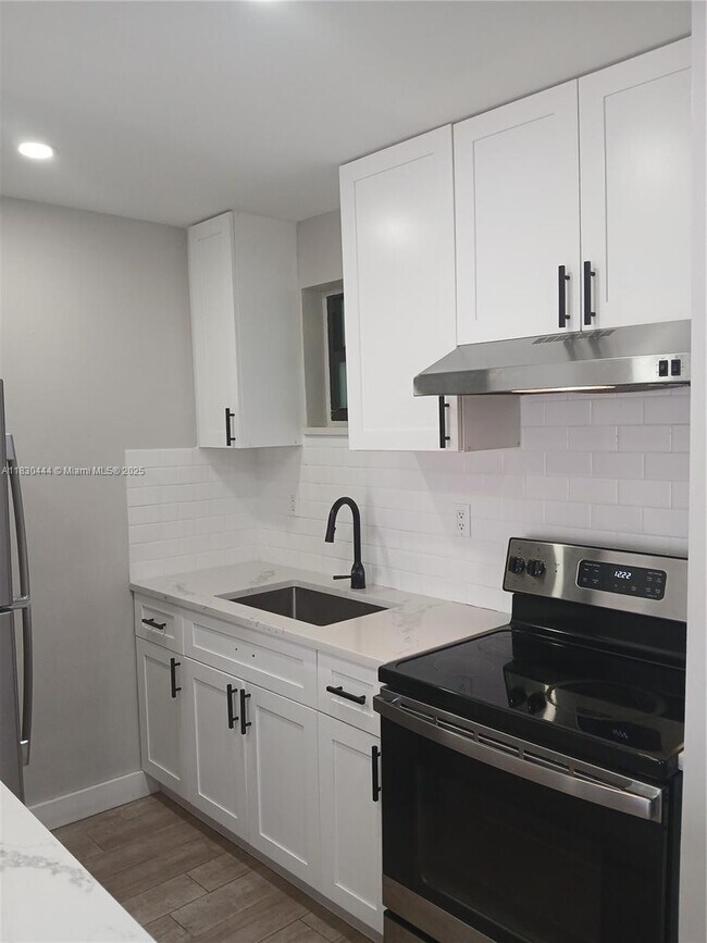 Foto del edificio - 1530 SW 2nd St