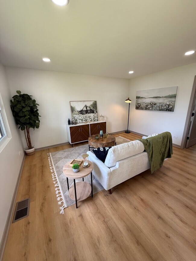 Foto del edificio - 939 S Fletcher Dr