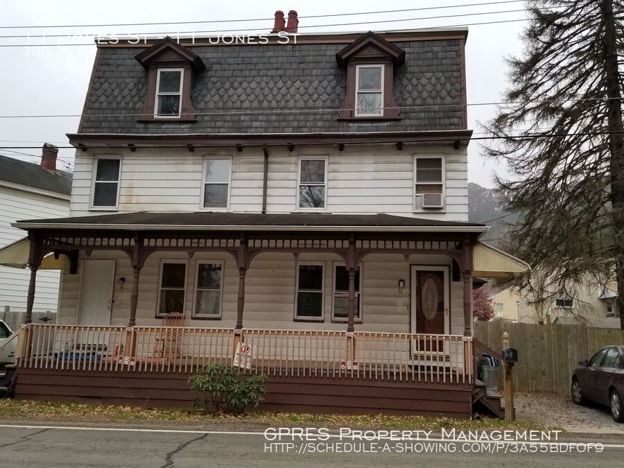 Primary Photo - Etna 3 Bedroom Duplex
