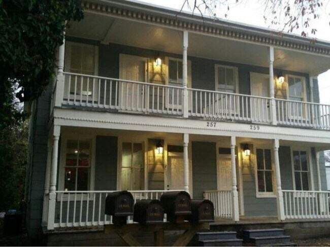 Foto del edificio - 259 Chautauqua Ave