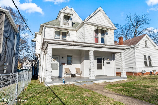 Building Photo - 2733 Dumesnil St