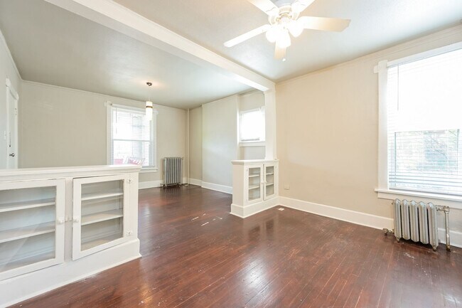 Foto del edificio - 3269 W Hayward Place