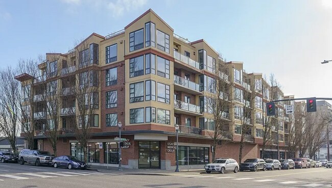 Edificio 1620 NE Broadway - 1620 NE Broadway St