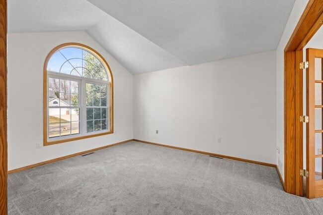 Building Photo - 952 Moonlight Dr