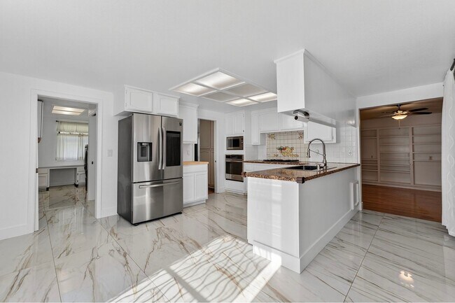 Foto del edificio - 100 Baldwin Lake Cir