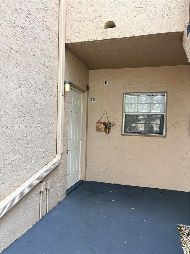 Building Photo - 1701 NW 96th Terrace