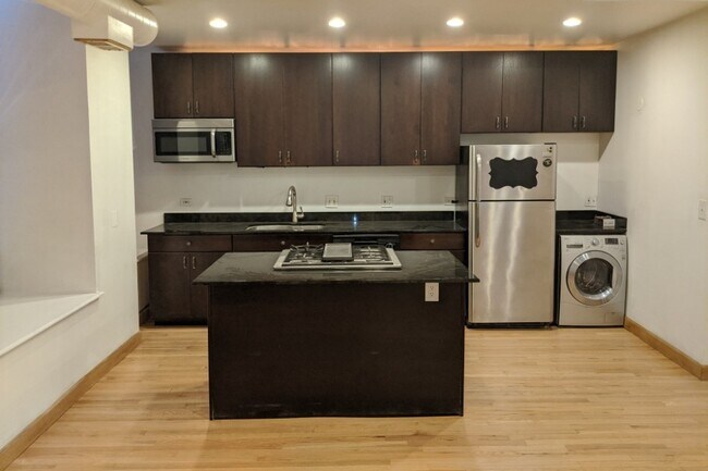 Foto del edificio - 811 S Lytle St
