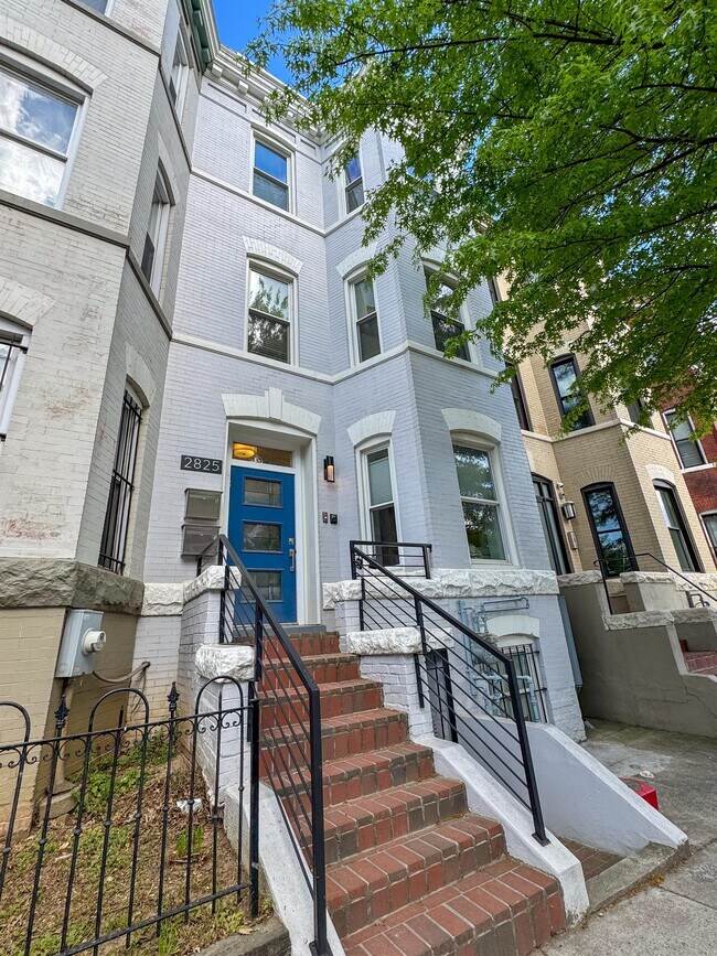 Building Photo - 2825 11th St NW