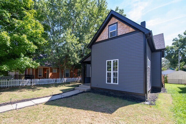 Foto del edificio - 817 W 5th St