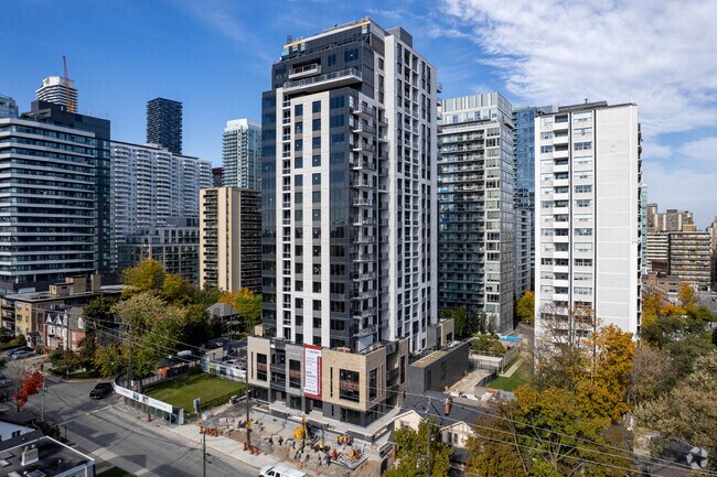 Extérieur du bâtiment - The Whitney on Redpath