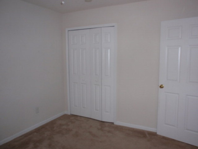 Building Photo - 9 Sleepy Hollow Trail