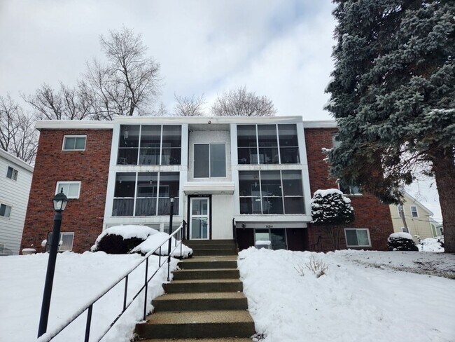 Building Photo - 148 West St
