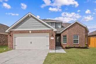 Building Photo - 15646 Honey Cv Dr