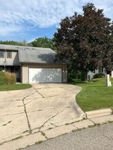 Building Photo - 2664 Aberdeen Ct
