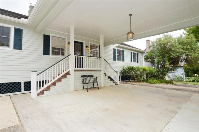 Building Photo - 2920 Todville Rd