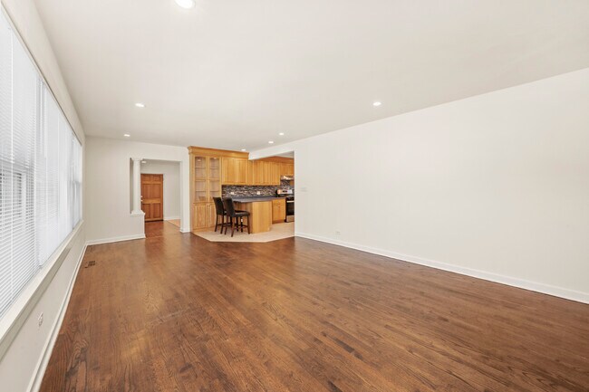 Foto del edificio - 1621 S Crescent Ave