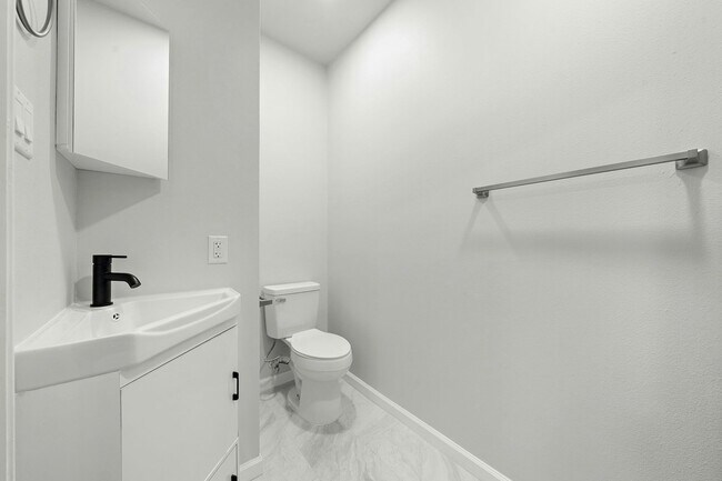 Building Photo - 801 Avenue K