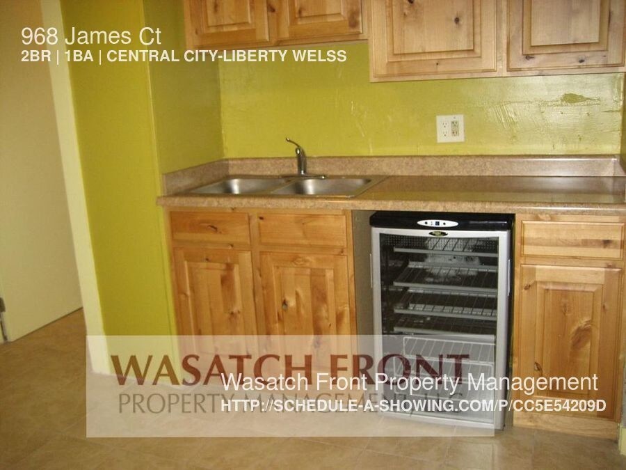 Building Photo - 968 S James Ct