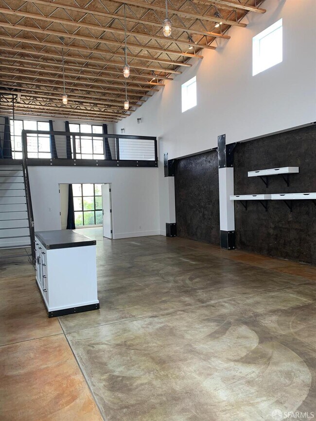 Building Photo - 52 Washburn St