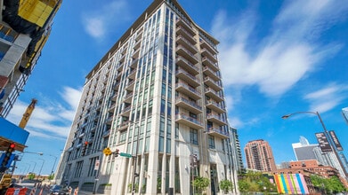 Building Photo - 740 W Fulton St