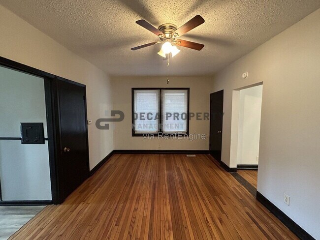 Building Photo - 2920 Mt Pleasant St