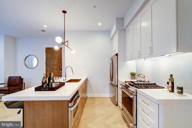 Foto del edificio - 3043 15th St NW