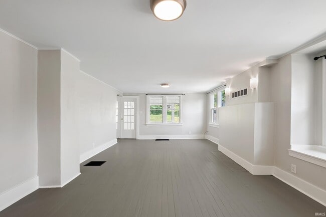 Building Photo - 1112 Park Ave