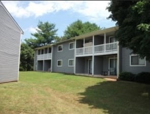 Primary Photo - Cottages at Crestview