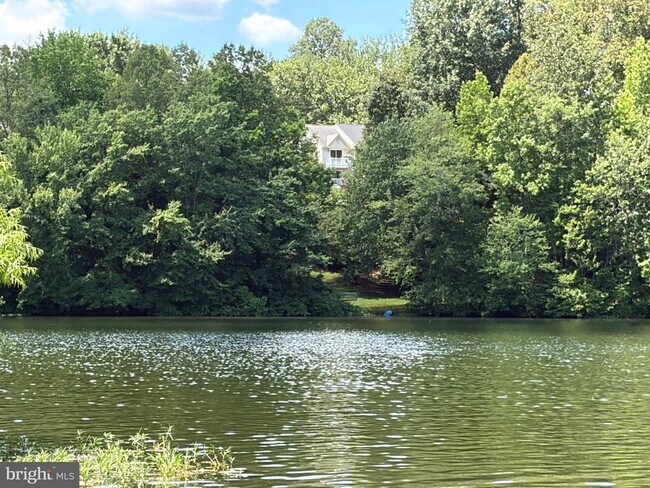 Foto del edificio - 15618 Montview Dr