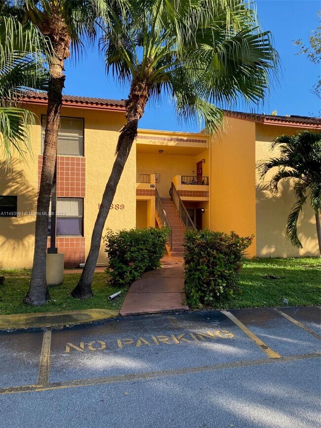 Foto del edificio - 10889 NW 7th St