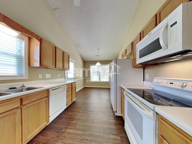 Foto del edificio - 213 Fiddlers Knoll Ct