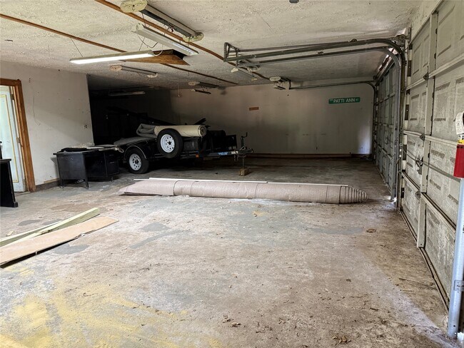 Building Photo - 2603 Goldenrod St