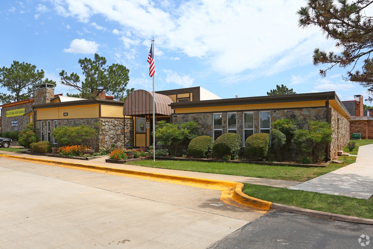 Primary Photo - Sunnyview Apartments