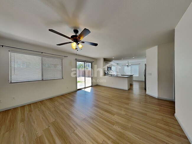 Foto del edificio - 16647 W Melvin St