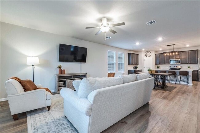 Foto del edificio - 170 Sawtooth Mountain Way
